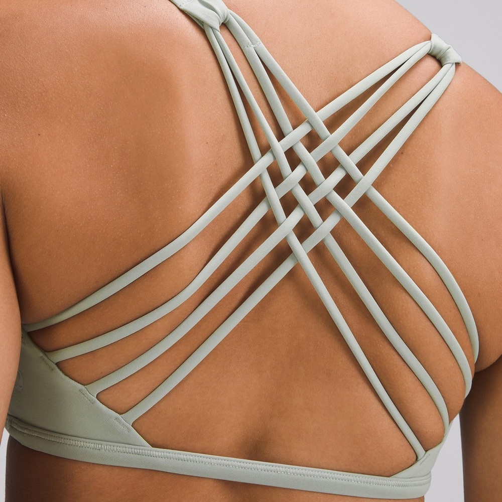 Lululemon Free to be Wild Bra